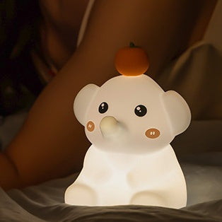 Squishy Silikon Orange Elefant LED Nachtlicht - Perfektes Geschenk für Kinder und Mädchen