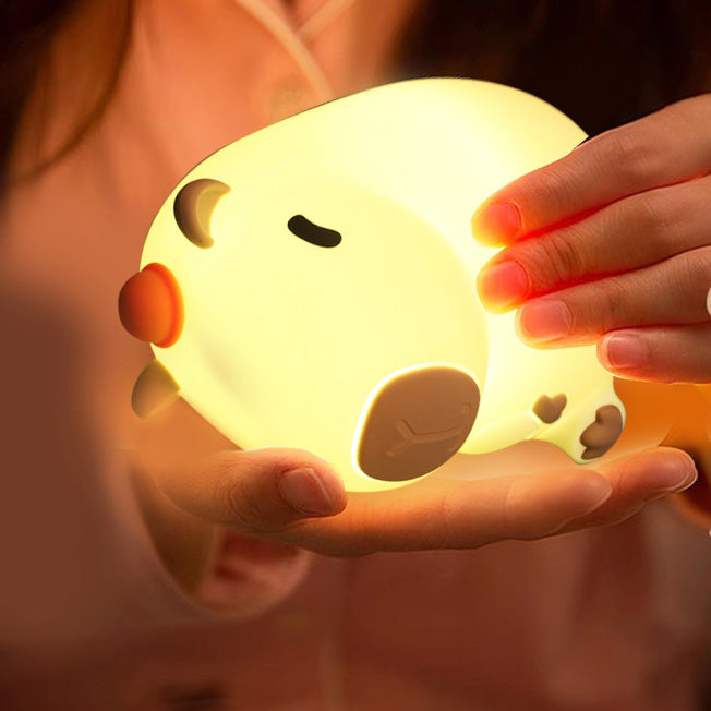 Veilleuse LED en silicone souple Capybara avec chapeau - Cadeau idéal pour les enfants et les filles