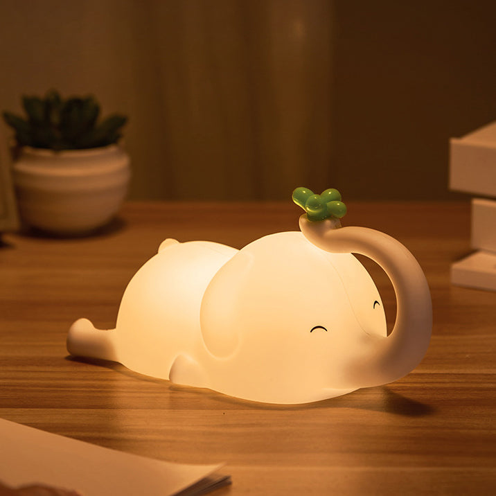 Squishy Silikon Fliegender Elefant LED Nachtlicht - Perfektes Geschenk für Kinder und Mädchen