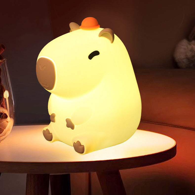 Squishy Silikon Capybara mit Hut LED Nachtlicht - perfektes Geschenk für Kinder und Mädchen