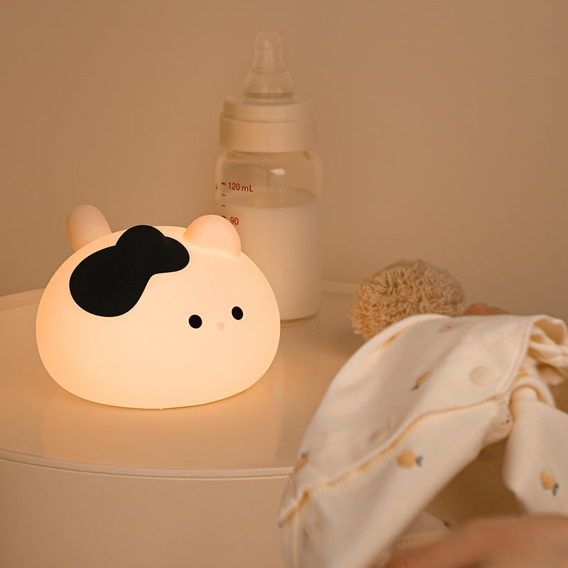 Squishy Silikon Kuh Katze mit Hut LED Nachtlicht - perfektes Geschenk für Kinder und Mädchen