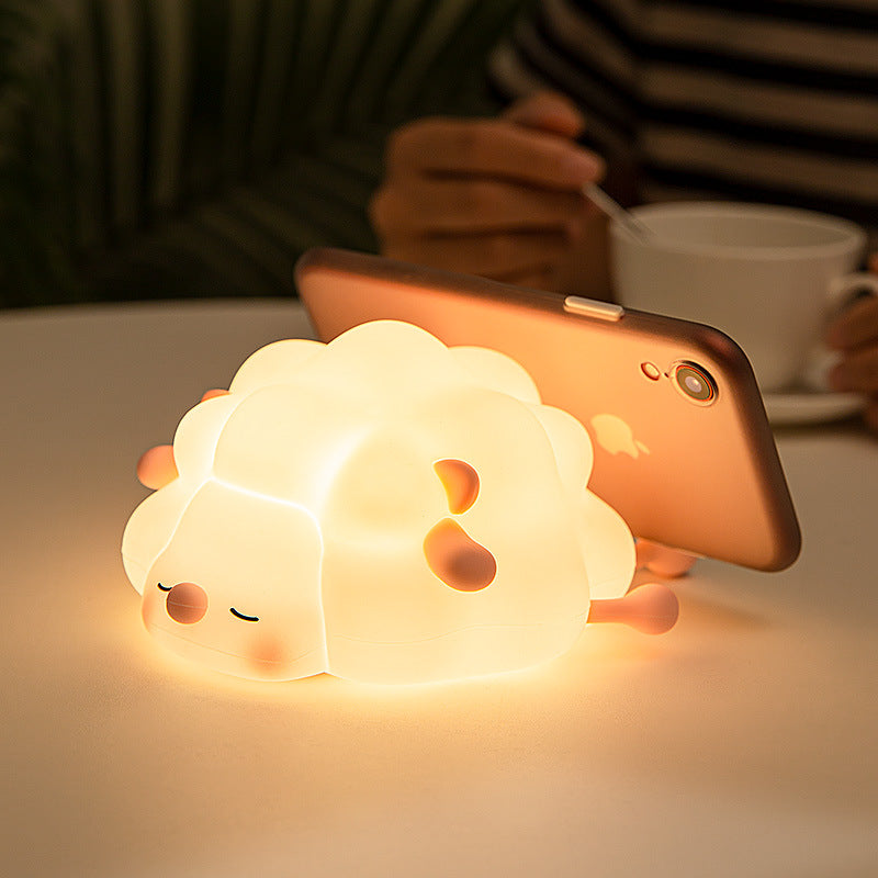 Lampe veilleuse LED Squishy Tap Tap en forme de petit mouton